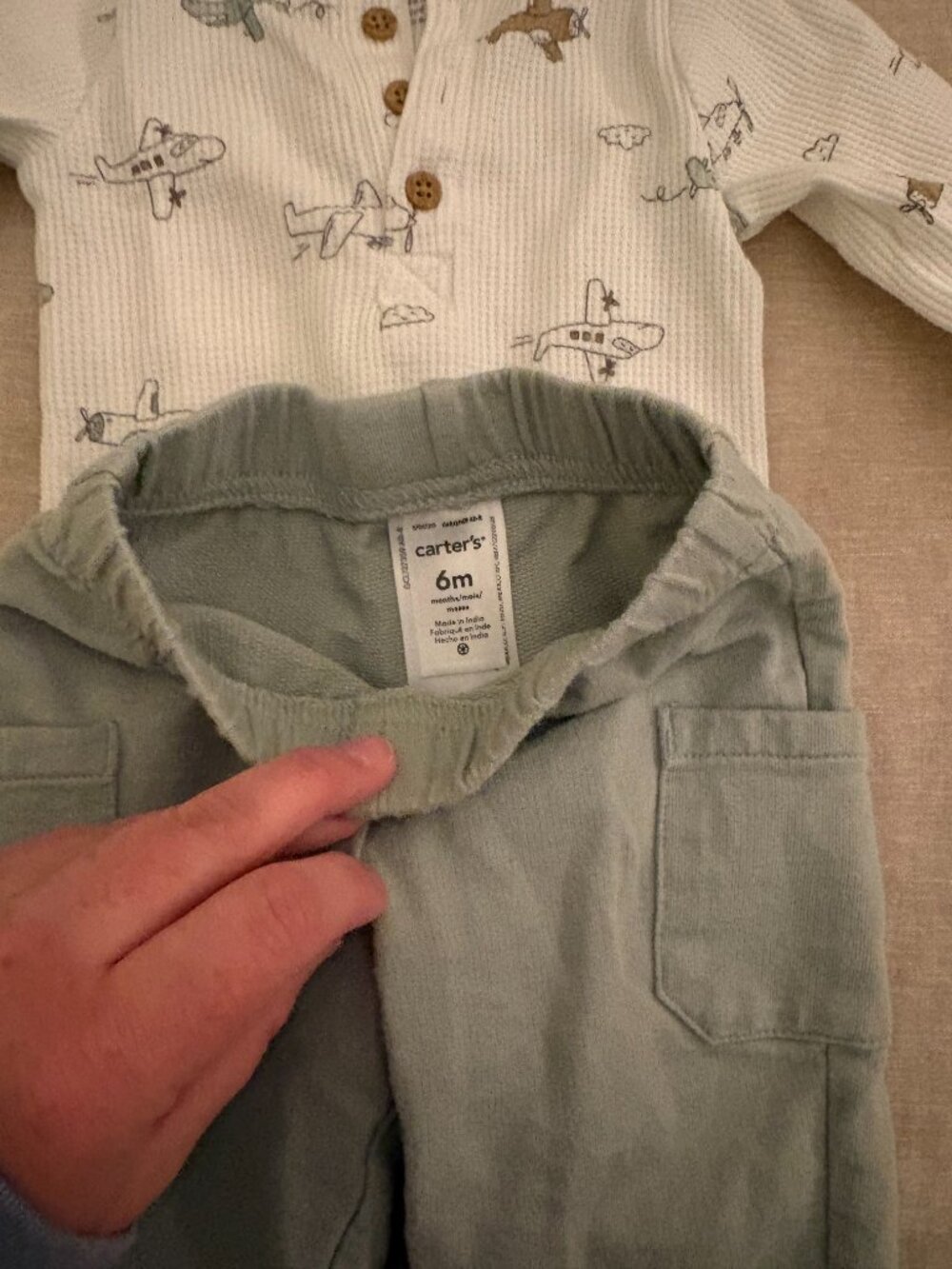Carter’s Baby Boy 2pc Airplane Shirt & Pants Outfit Set Green 6M - Picture 2 of 4